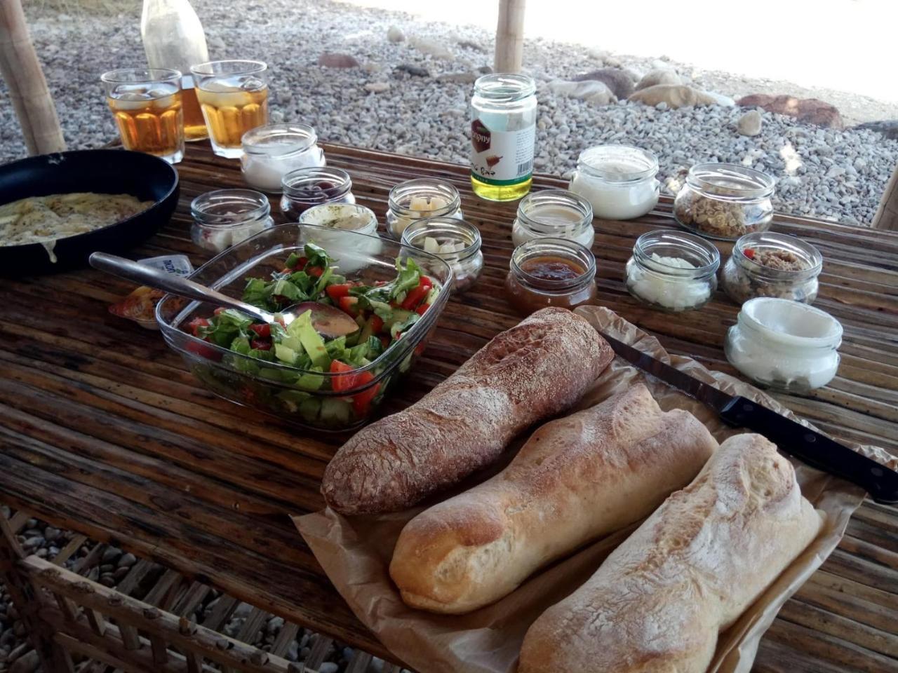 Desert Days Mud Cabin'S Resort Tzukim Esterno foto